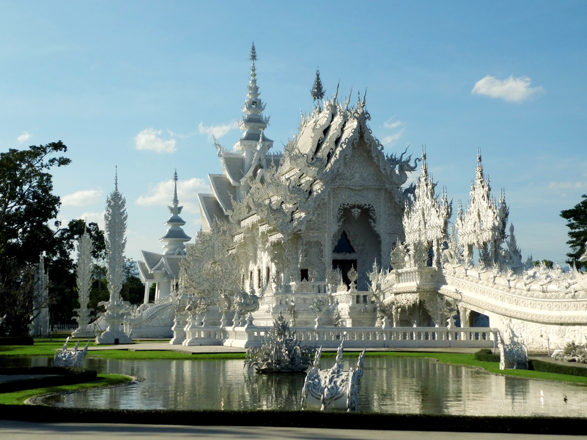 Chiang Rai, Weisser Tempel